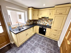 Photo 7- click for photo gallery